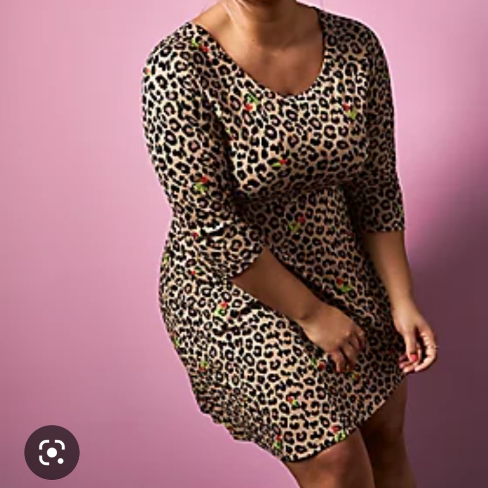 Ltd Ed Betsey Johnson Torrid size 6 or 30 leopard rose dress
